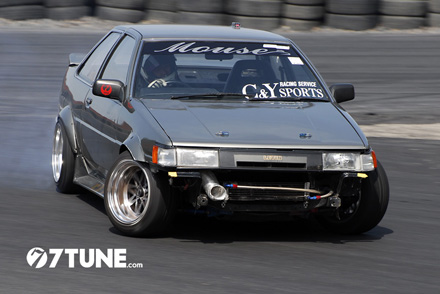 AE86 s in YZ Circuit