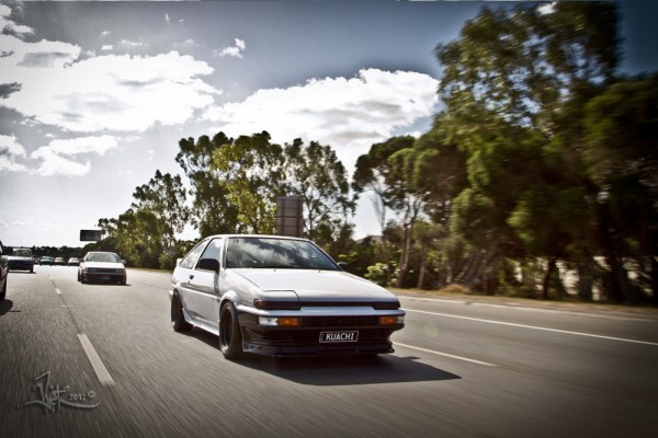 ae86-levin-2-door-trueno-3-door-hatch-coupe-brothers-10