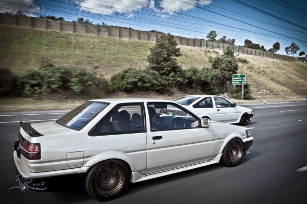 ae86-levin-2-door-trueno-3-door-hatch-coupe-brothers-11