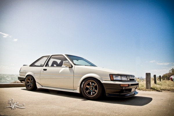 ae86-levin-2-door-trueno-3-door-hatch-coupe-brothers-2