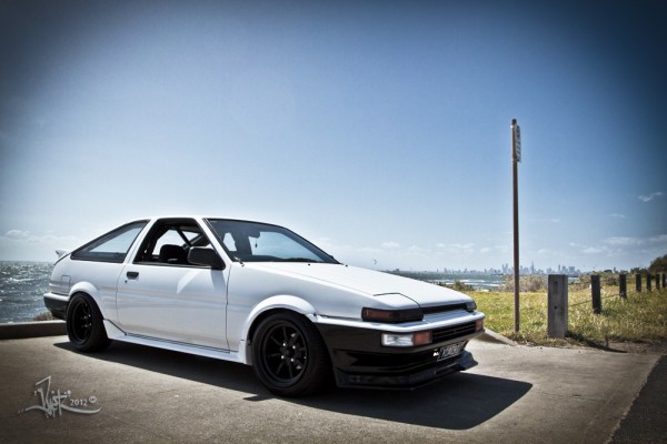 ae86-levin-2-door-trueno-3-door-hatch-coupe-brothers-8